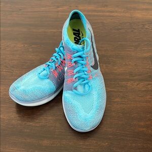 Nike Free Run Athletic Shoes- Like New Condition
